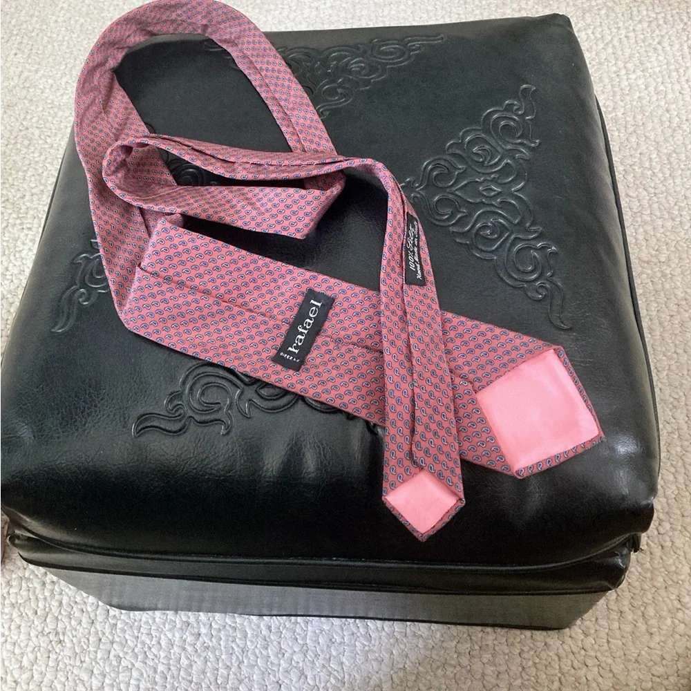 Raphael silk tie